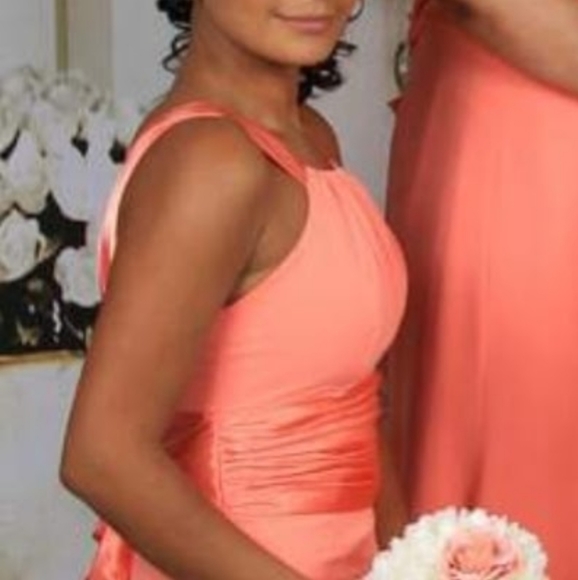 Dress - Picture 5 of 5